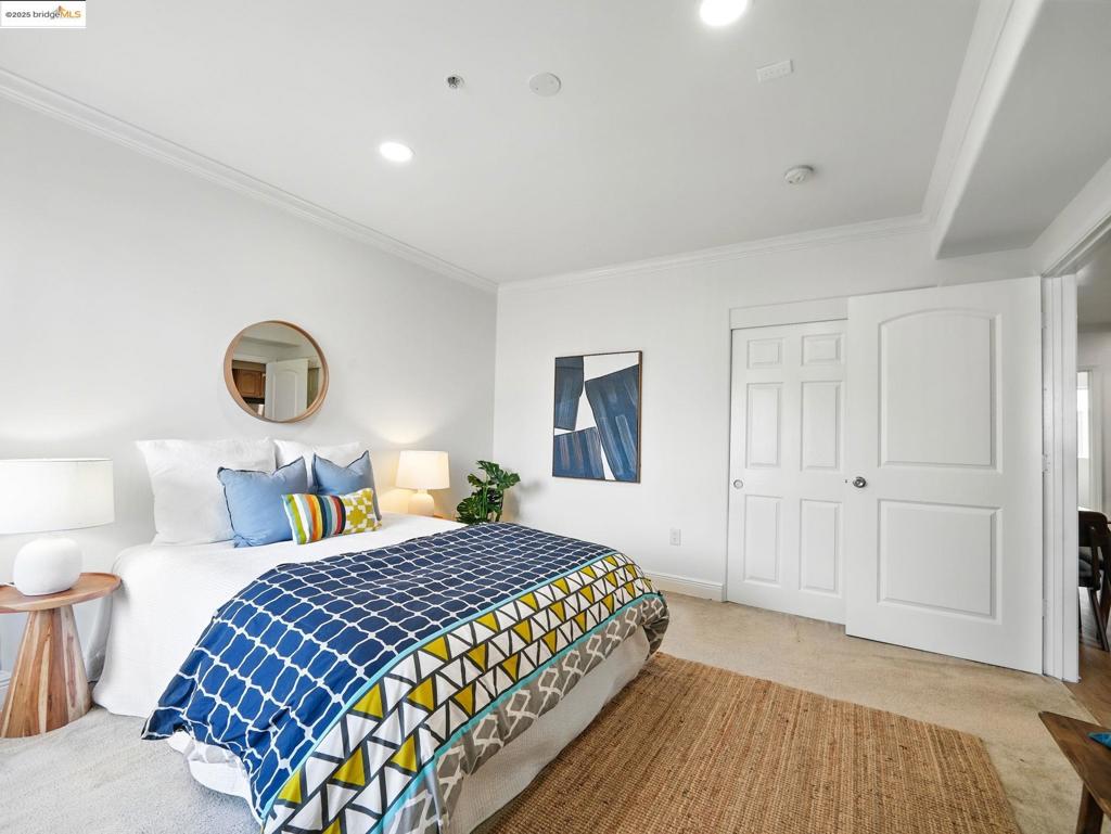 CLINTON - Residential Lease