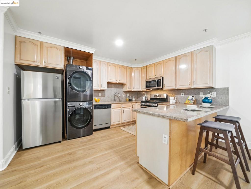 CLINTON - Residential Lease