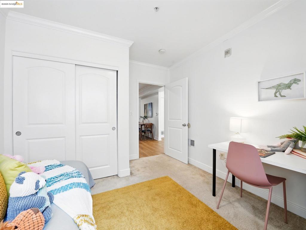 CLINTON - Residential Lease