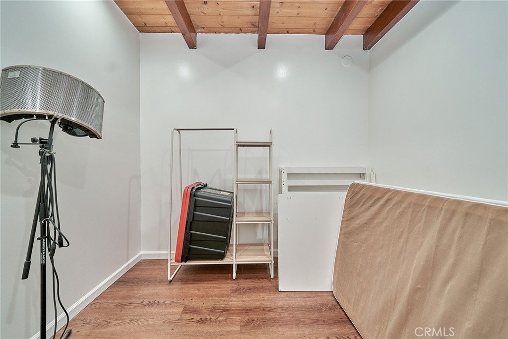 Lakewood Park/North of Del Amo (LND) - Residential