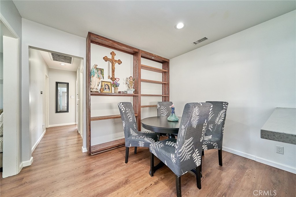 Lakewood Park/North of Del Amo (LND) - Residential