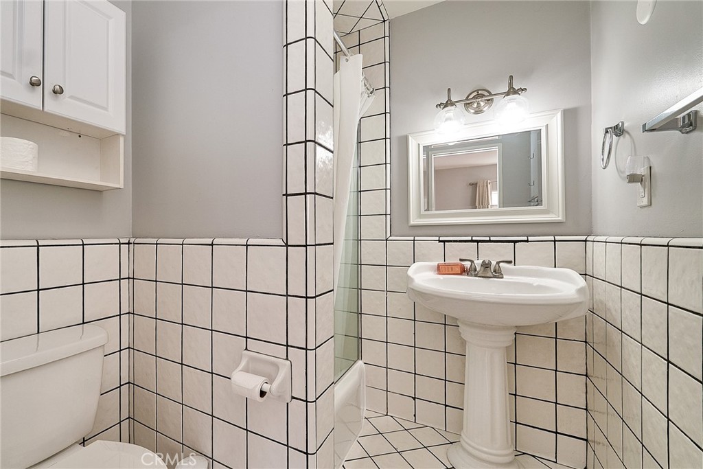 Lakewood Park/North of Del Amo (LND) - Residential