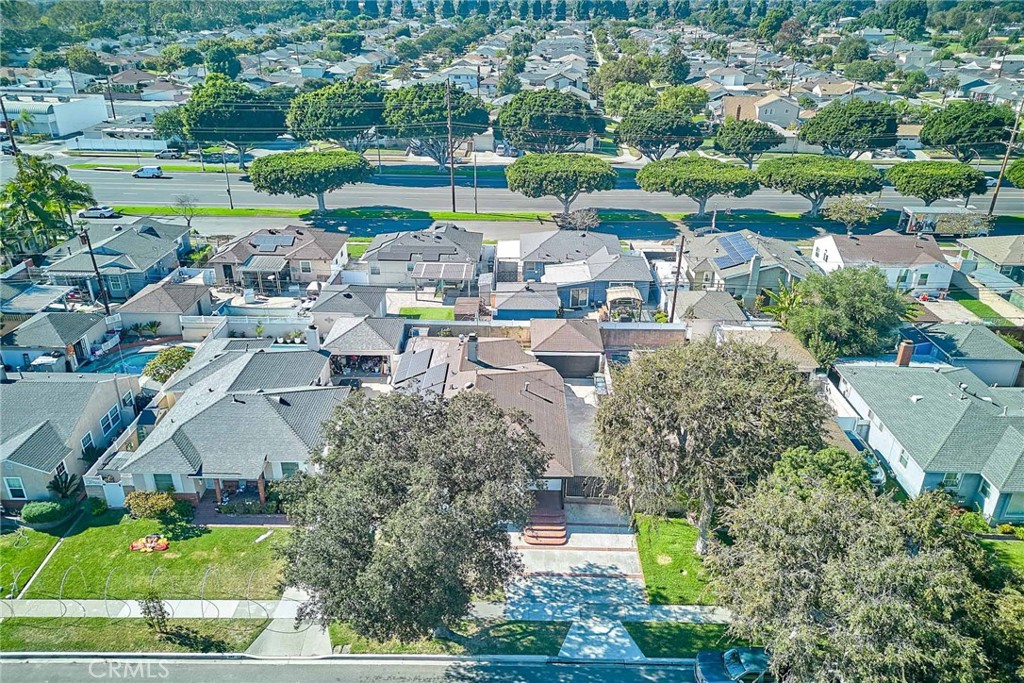 Lakewood Park/North of Del Amo (LND) - Residential