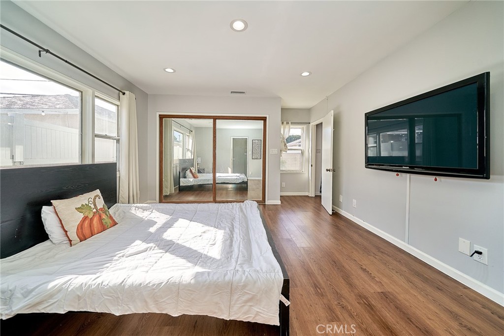 Lakewood Park/North of Del Amo (LND) - Residential