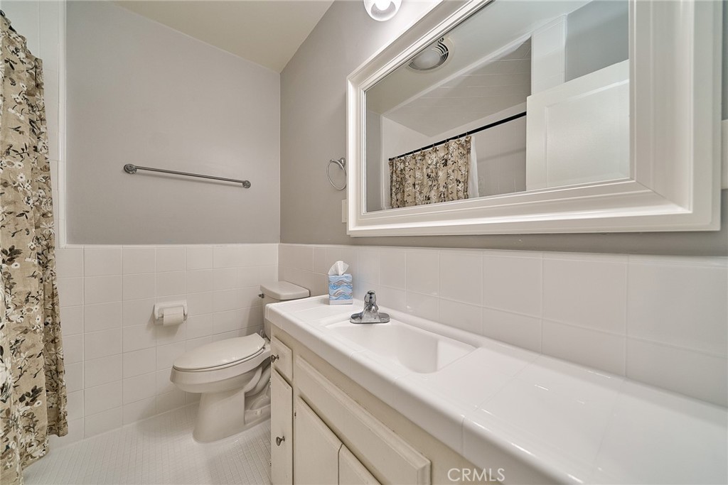 Lakewood Park/North of Del Amo (LND) - Residential