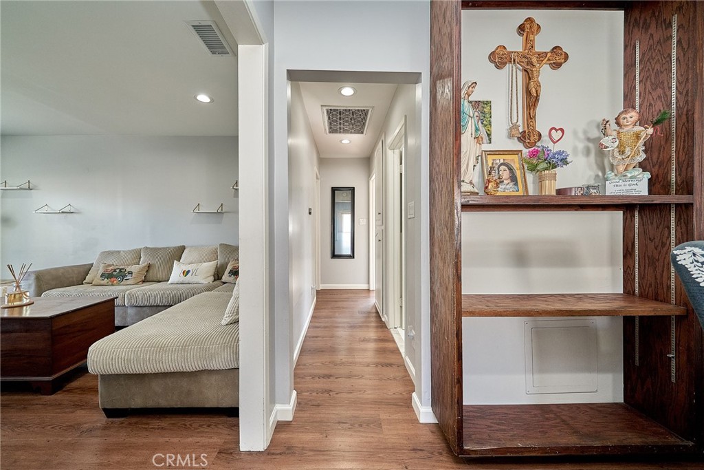 Lakewood Park/North of Del Amo (LND) - Residential