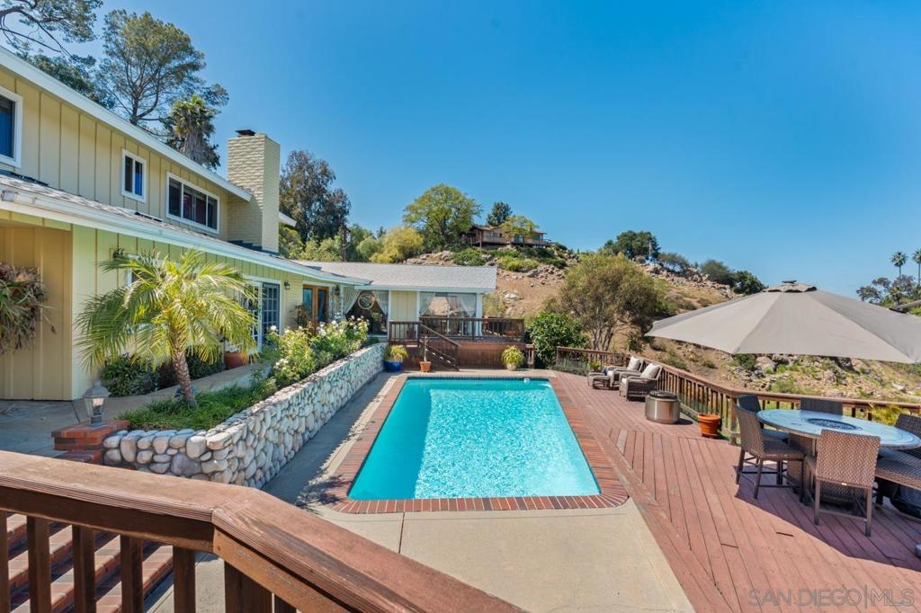 4814 Mount Helix