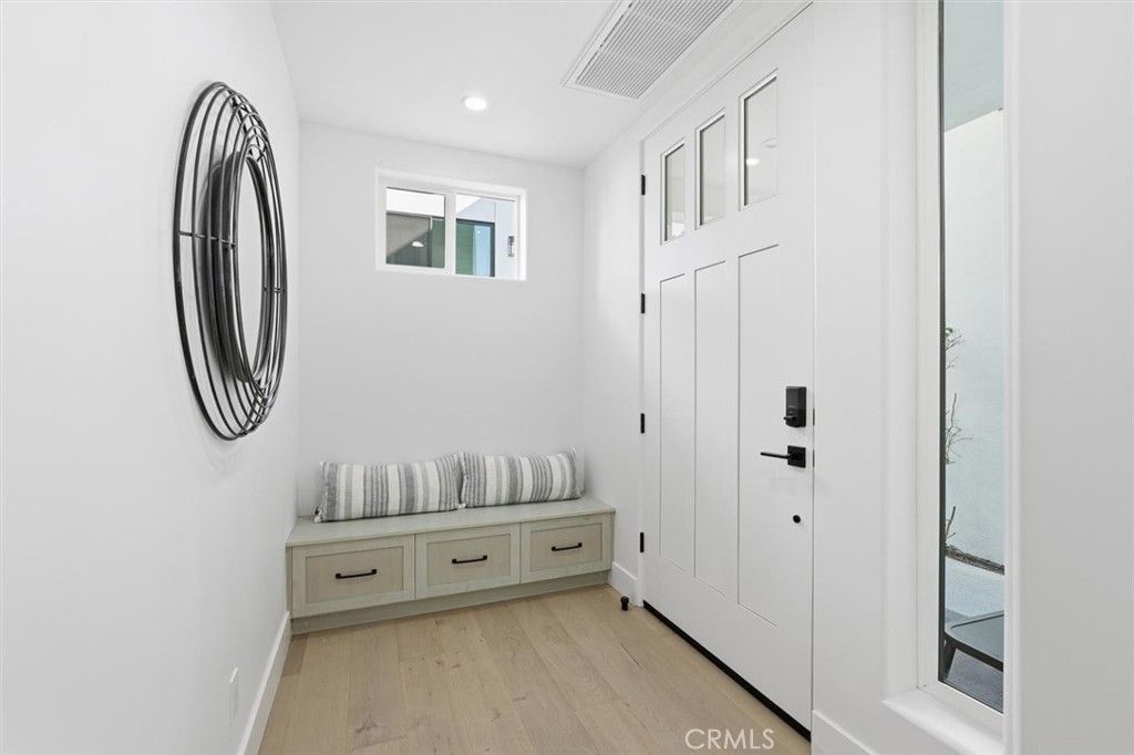 Photo of 617 N Irena Avenue #B, Redondo Beach, CA 90277 (MLS # SB25273019)