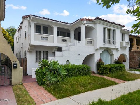 Photo of 1018 S Crescent Heights Boulevard, Los Angeles, CA 90035 (MLS # P1-20580)