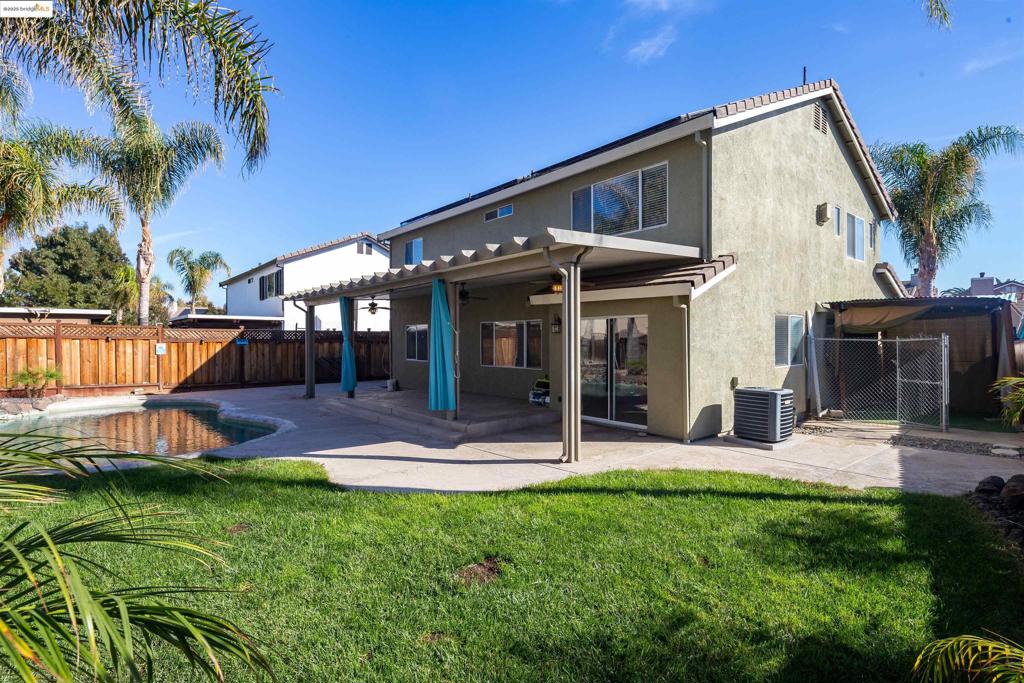 DISCOVERY  BAY - Residential