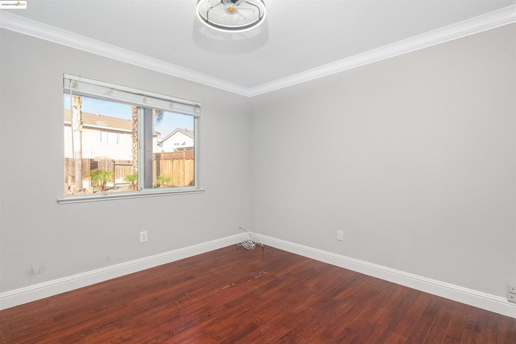 DISCOVERY  BAY - Residential