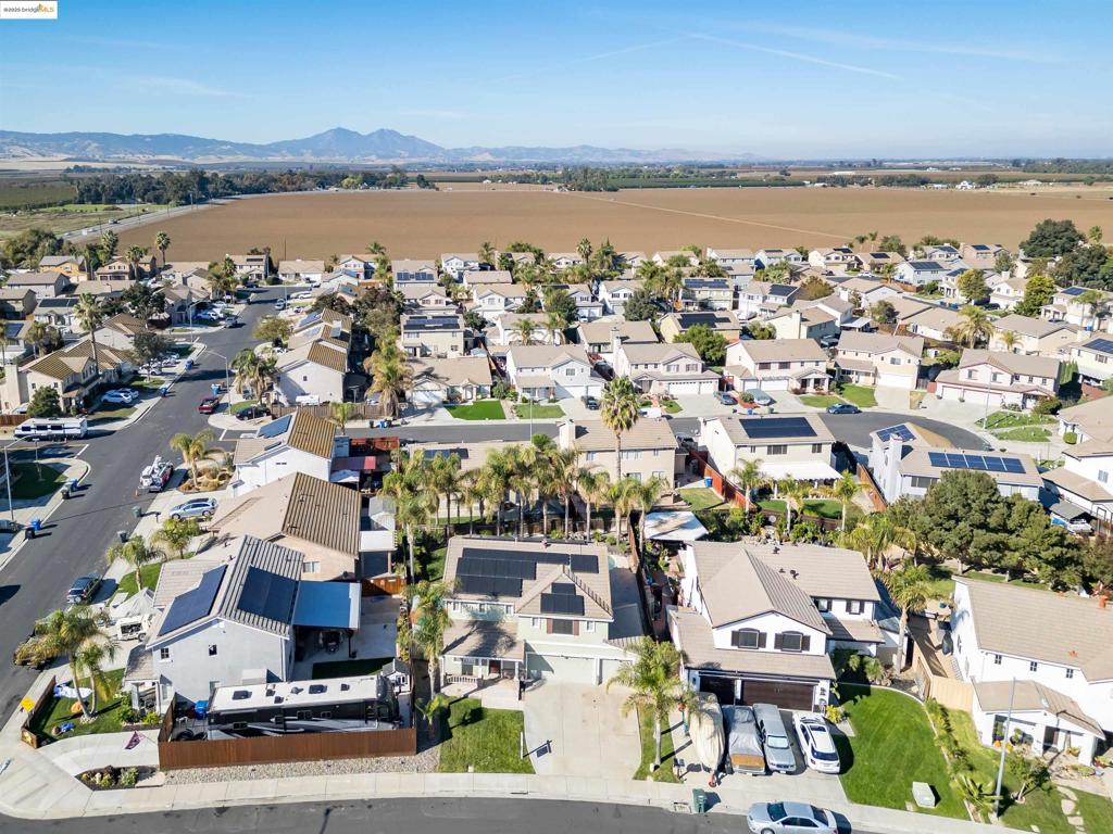 DISCOVERY  BAY - Residential