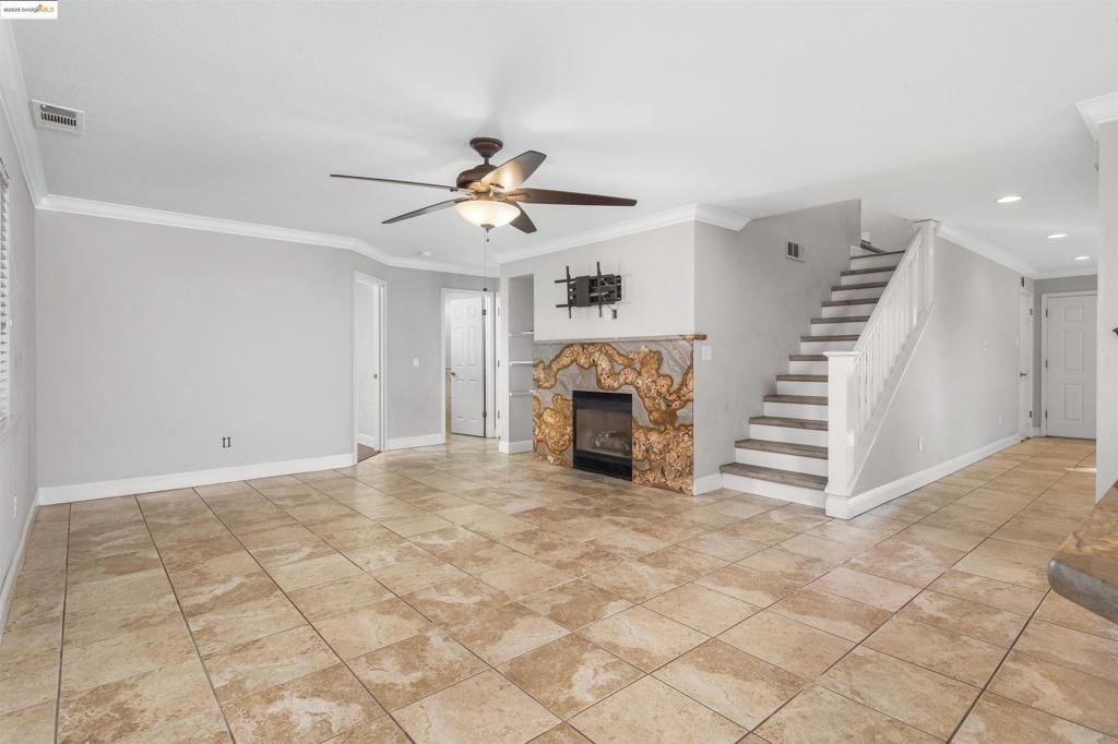 DISCOVERY  BAY - Residential