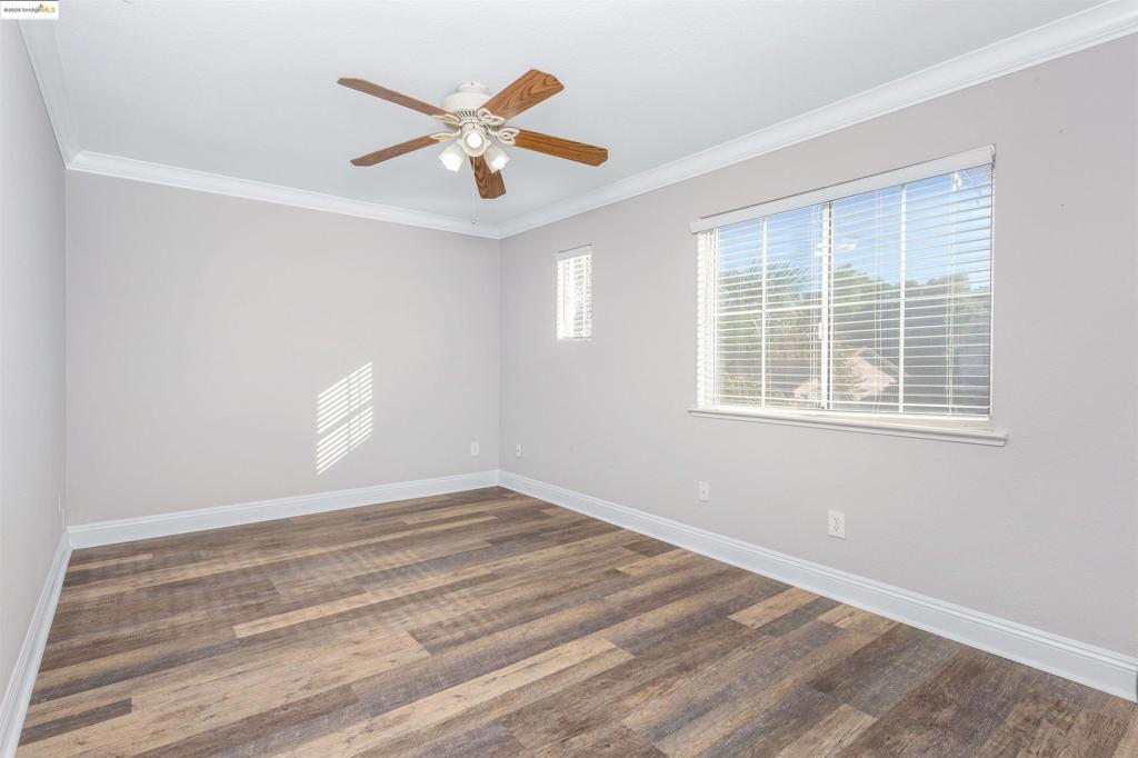 DISCOVERY  BAY - Residential