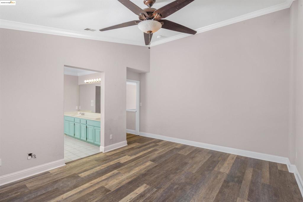 DISCOVERY  BAY - Residential