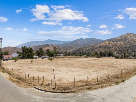 Photo of 800 Charles ST, Banning, CA 92220 (MLS # SW26204307)