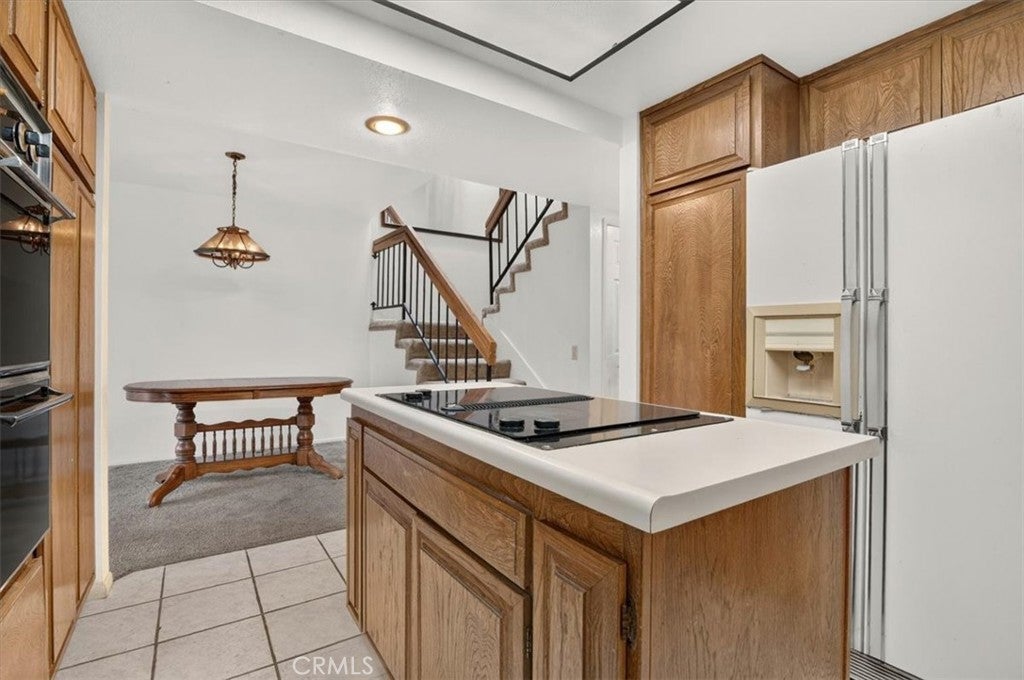 1302 W Apricot