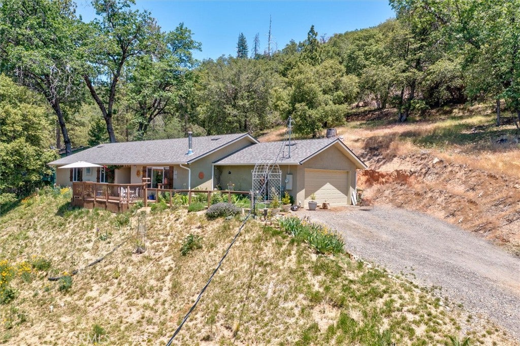 43263 E Sugar Pine Dr
