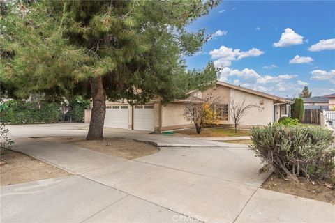 Photo of 915 Church Street, Redlands, CA 92374 (MLS # IG26009538)