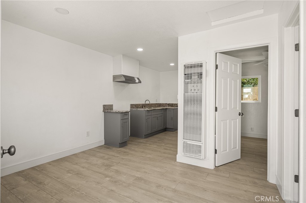 Santa Ana - Residential Lease