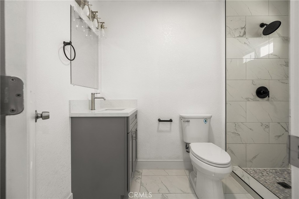 Santa Ana - Residential Lease