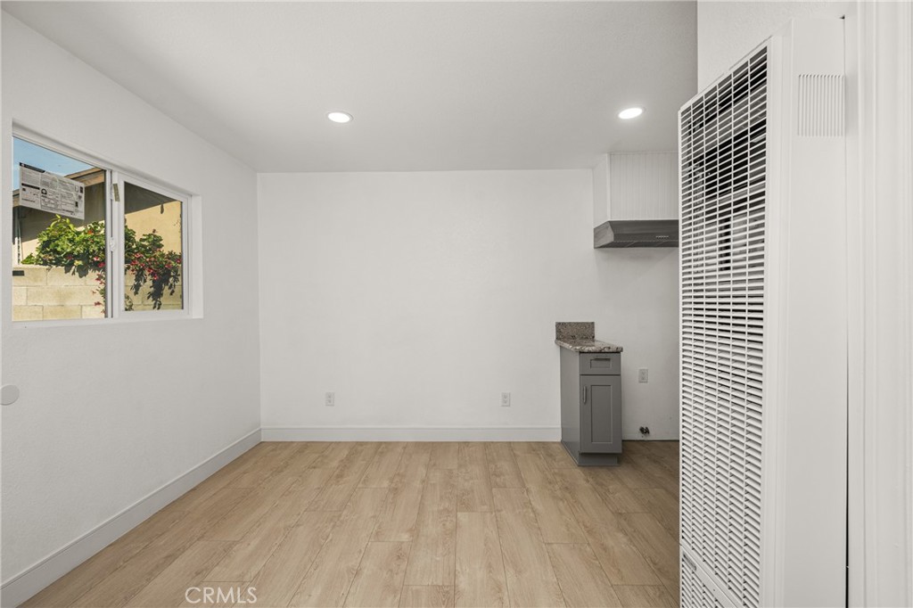 Santa Ana - Residential Lease
