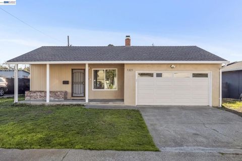 1321 1321 Delwood St Vallejo CA 94591