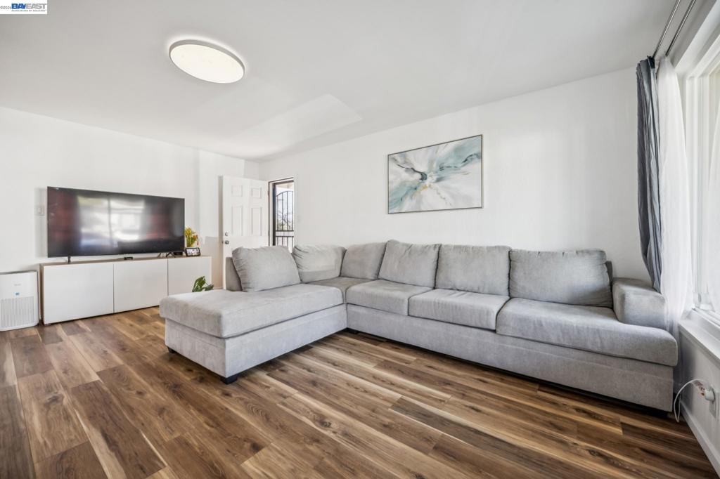 1321 1321 Delwood St