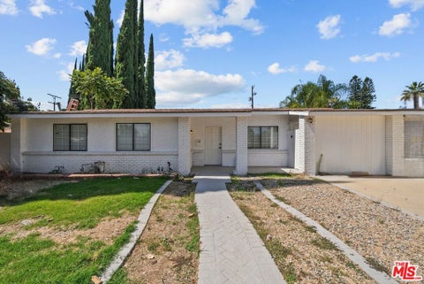 Photo of 7853 Bothwell Road, Reseda, CA 91335 (MLS # 26997071)