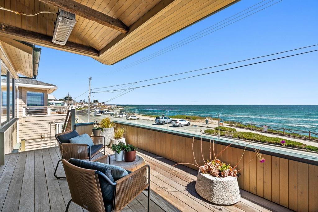 1122 W Cliff Drive