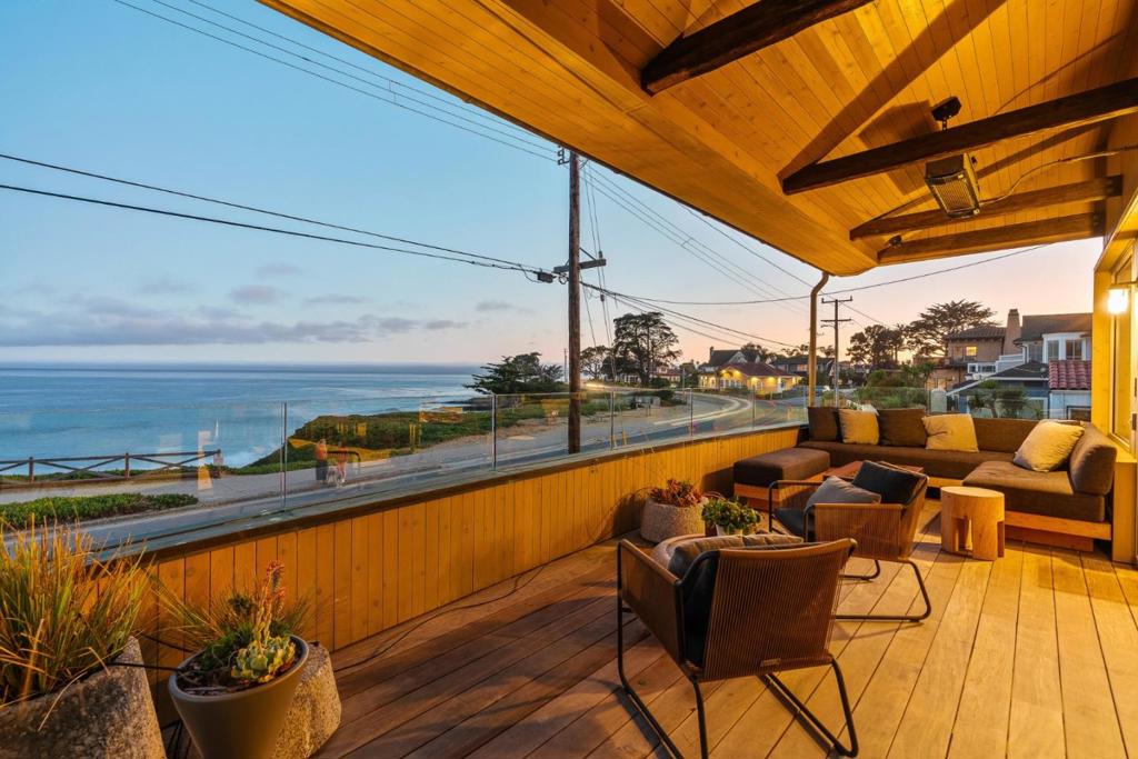 1122 W Cliff Drive