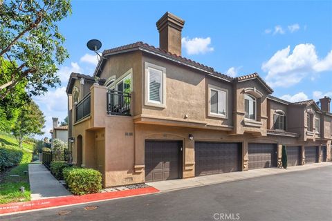 Photo of 41 Vellisimo Drive, Aliso Viejo, CA 92656 (MLS # OC25195686)