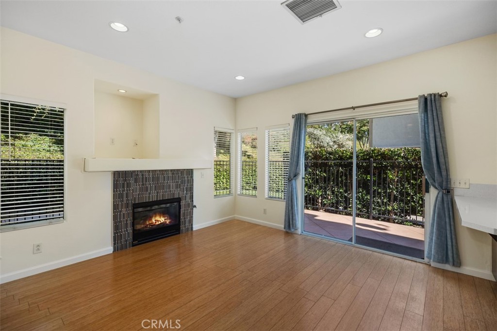 41 Vellisimo Drive