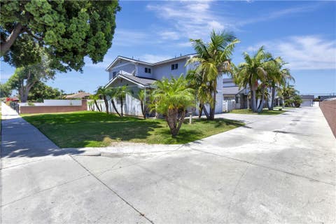 Photo of 12725 Barlin Avenue, Downey, CA 90242 (MLS # PW26135135)