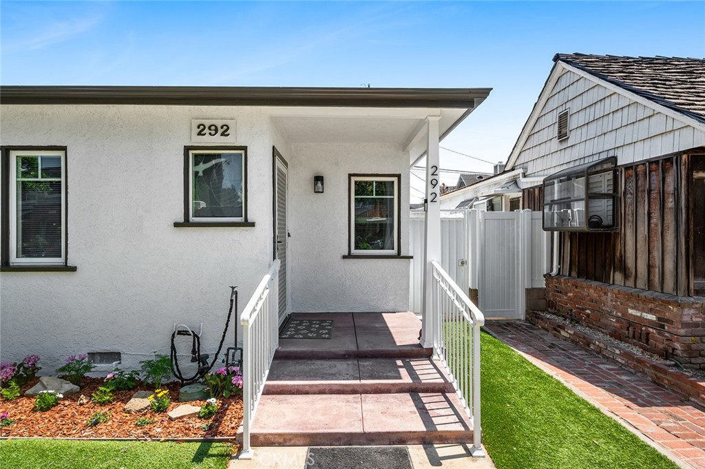 292 Covina Avenue