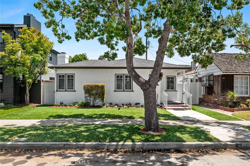 292 Covina Avenue