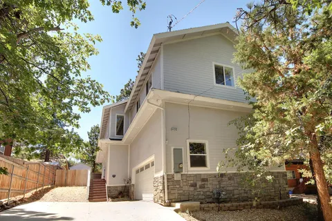 826 Santa Barbara Avenue, Sugarloaf, CA 92386 - MLS#: 219133268PS