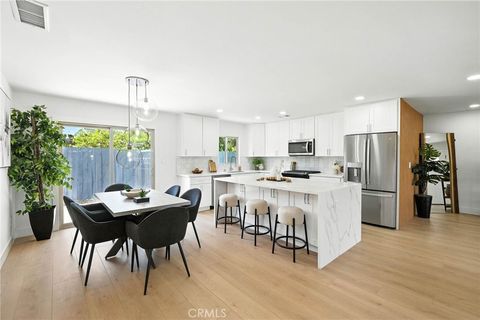 Photo of 12602 Roberto Way, Poway, CA 92064 (MLS # SW25137798)