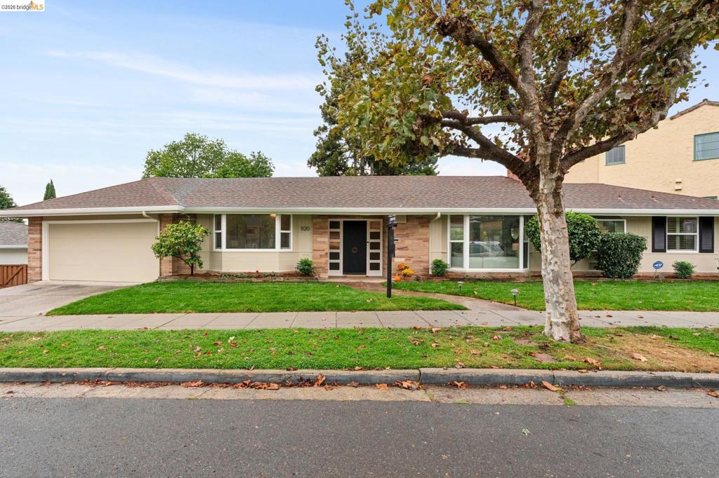 1120 Hubert Rd