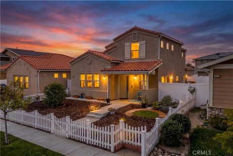 Photo of 4069 Aurora Way, Piru, CA 93040 (MLS # SR26059867)