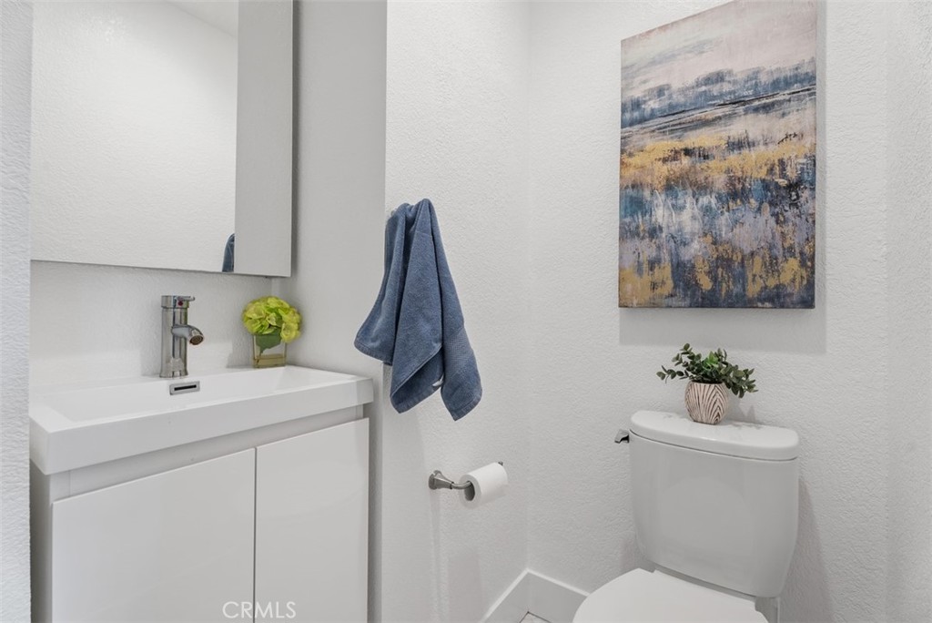 25552 Mackenzie Street, Laguna Hills CA 92653 - Photo 20