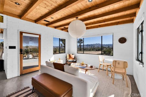 Photo of 5437 Paradise View Road, Yucca Valley, CA 92284 (MLS # JT26186033)