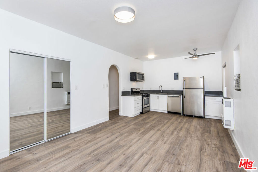 1439 N Curson Avenue