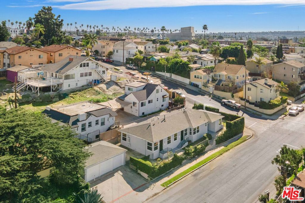 1826 S Rimpau Boulevard