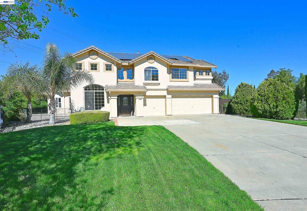 Photo of 1498 Columbine Way Way, Livermore, CA 94551 (MLS # 41125557)