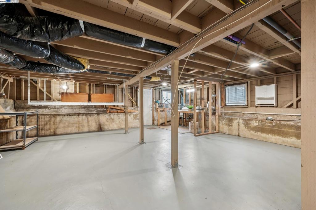 LAUREL DISTRICT - Residential