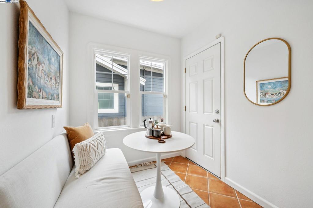 LAUREL DISTRICT - Residential