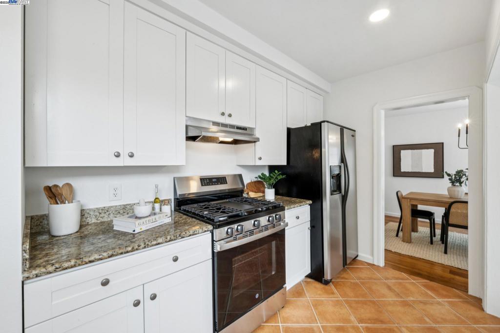 LAUREL DISTRICT - Residential