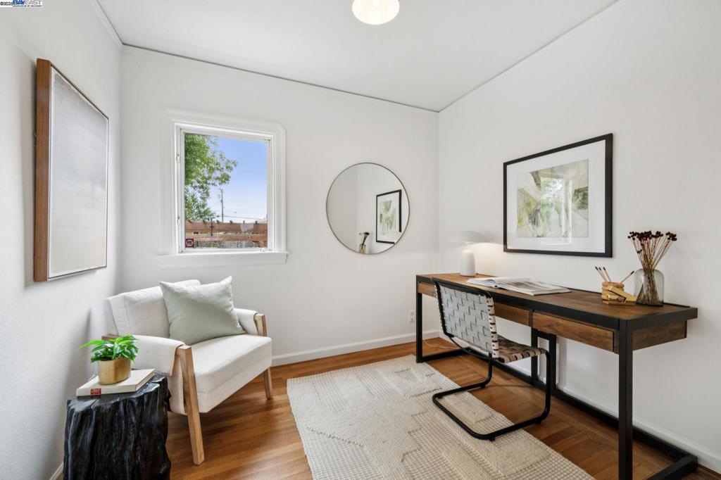 LAUREL DISTRICT - Residential