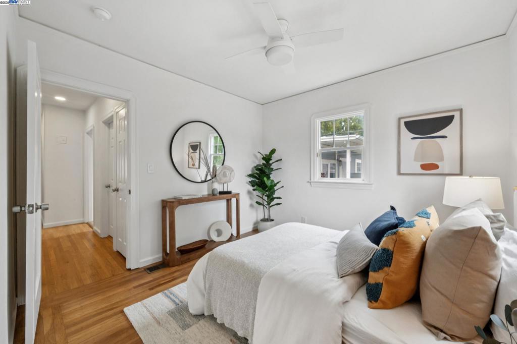 LAUREL DISTRICT - Residential